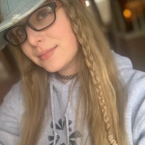 Meet your Posher, Leah